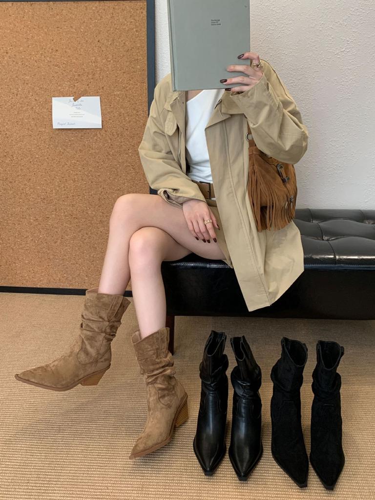 2025 autumn and winter new fashion retro short boots Korean version thick heel sleeve short boots pleated Martin boots