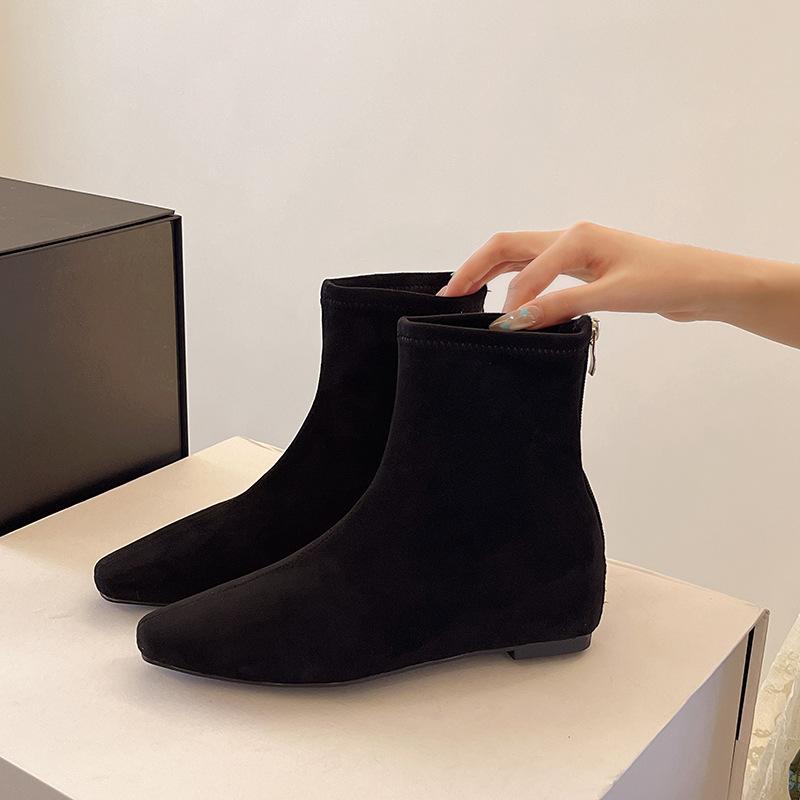 In the fall of 2025, the new inner height increase retro suede low heel short tube thin boots women's pointed short boots women's Martin boots