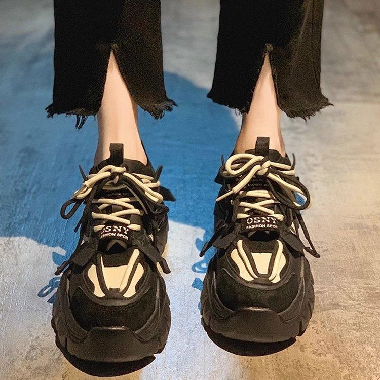 

Женские туфли на толстой подошве из жареного бархата для улицы 2024 года, новая модная универсальная спортивная обувь ins tide 40