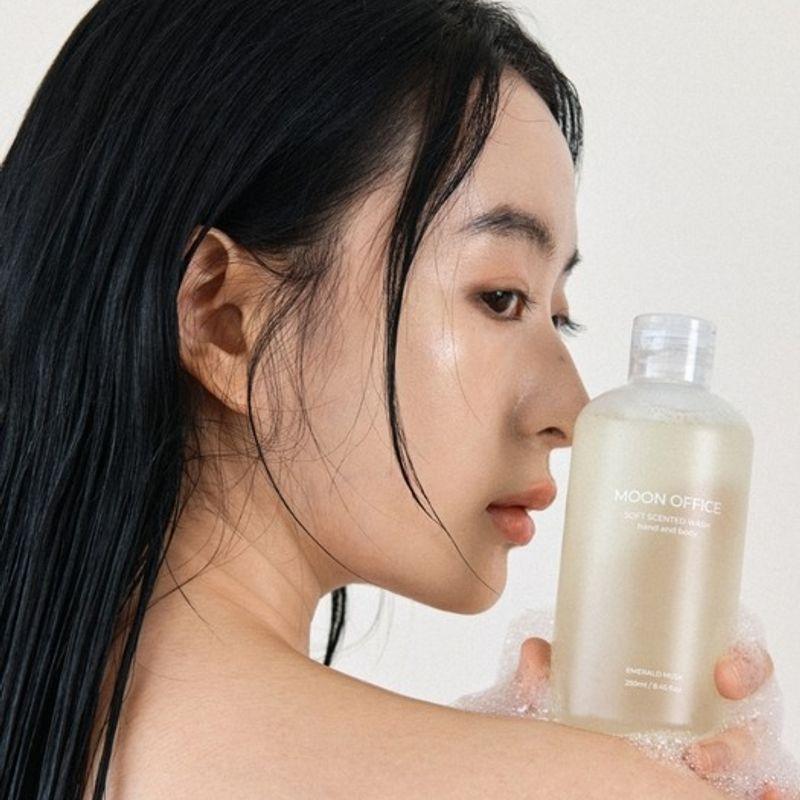 moonoffice Emerald Musk Hand & Body Wash 250ml 250ml