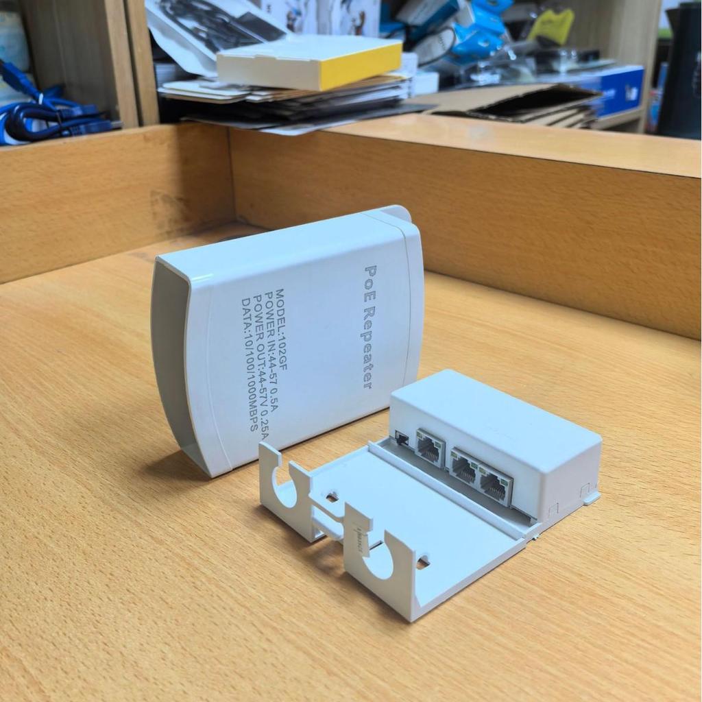 Outdoor Waterproof 1-to-2 POE Gigabit Repeater with Cascading Function