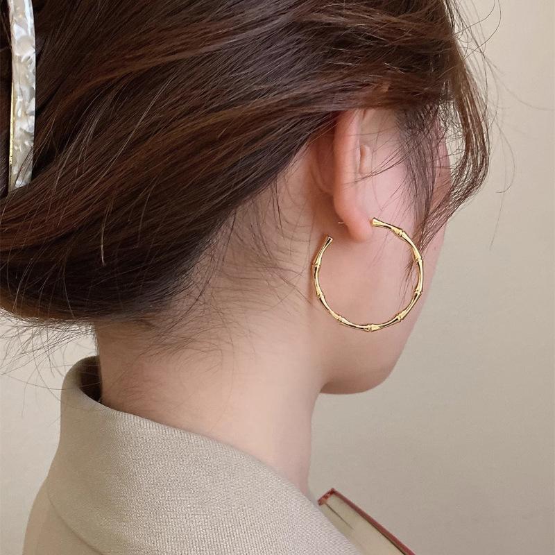 Circle Bamboo Earrings Female Large Circle Light Luxury Niche Senior Sense Earrings Ear Buckle Tide Earrings Elegant Accessories Classic Jewelry