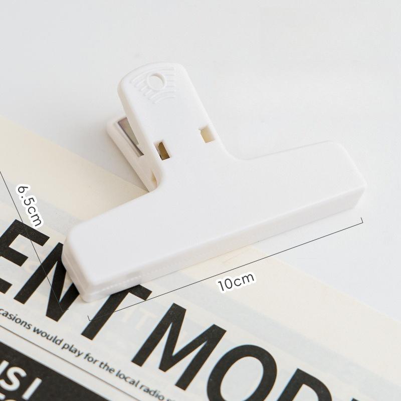 1-1 pieces of colored clips that can be used to hang magnetic-inside-inside office file storage clips and sticky note clips