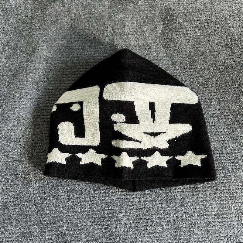 Y2K Herbst- und Winterstrickmütze mit Buchstaben für Damen und Herren