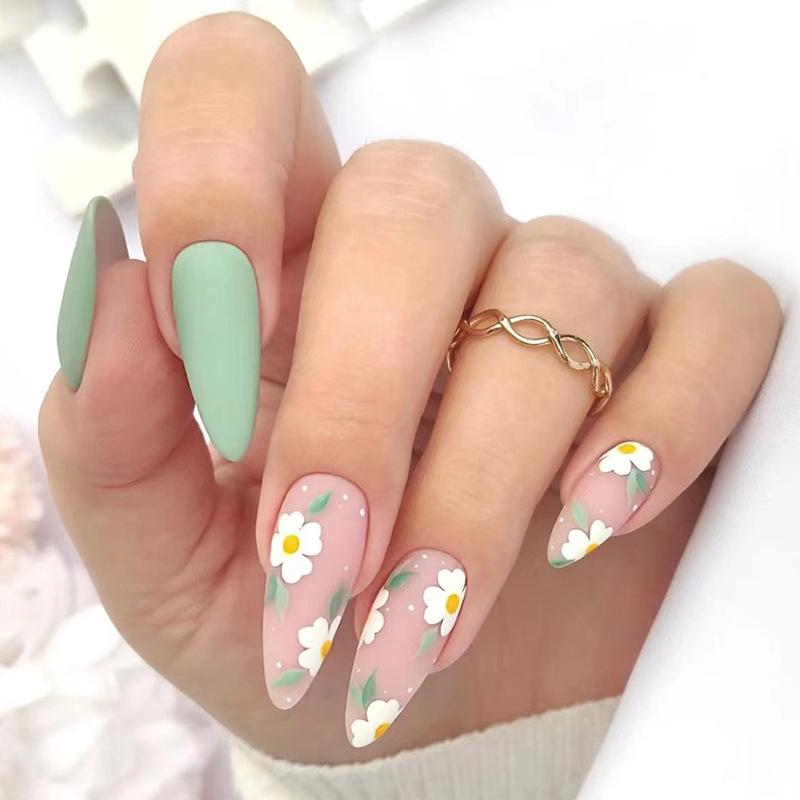 Fresh light green matte texture cute flower summer almond manicure European and American ins wind fake nail piece