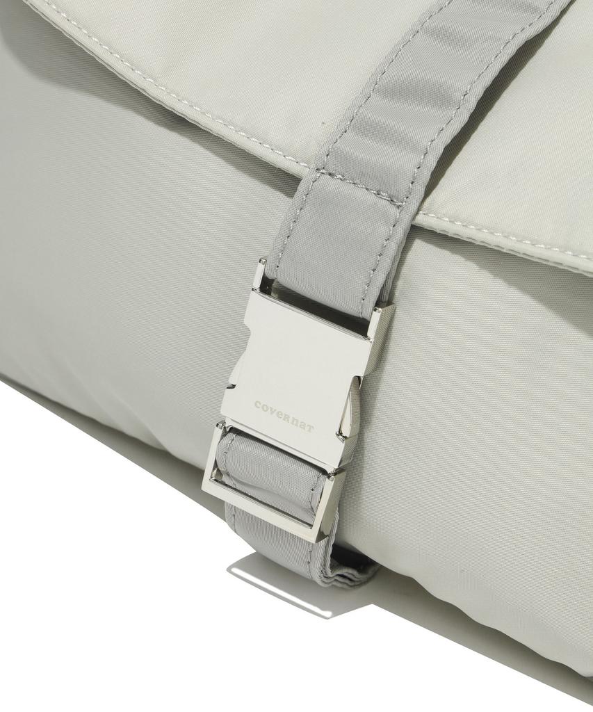 Covernat Woman Clover Heart Nylon Buckle Shoulder Bag Beige
