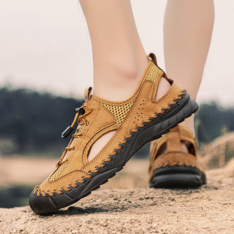 Herren-Sandalen aus Mikrofaser-Leder, handgenäht, atmungsaktives Mesh, lässig, weich