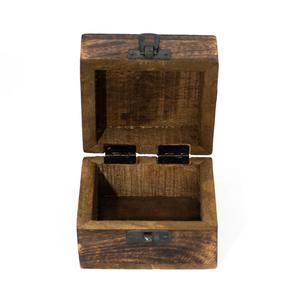 Small Enamelled Box – I am Magical