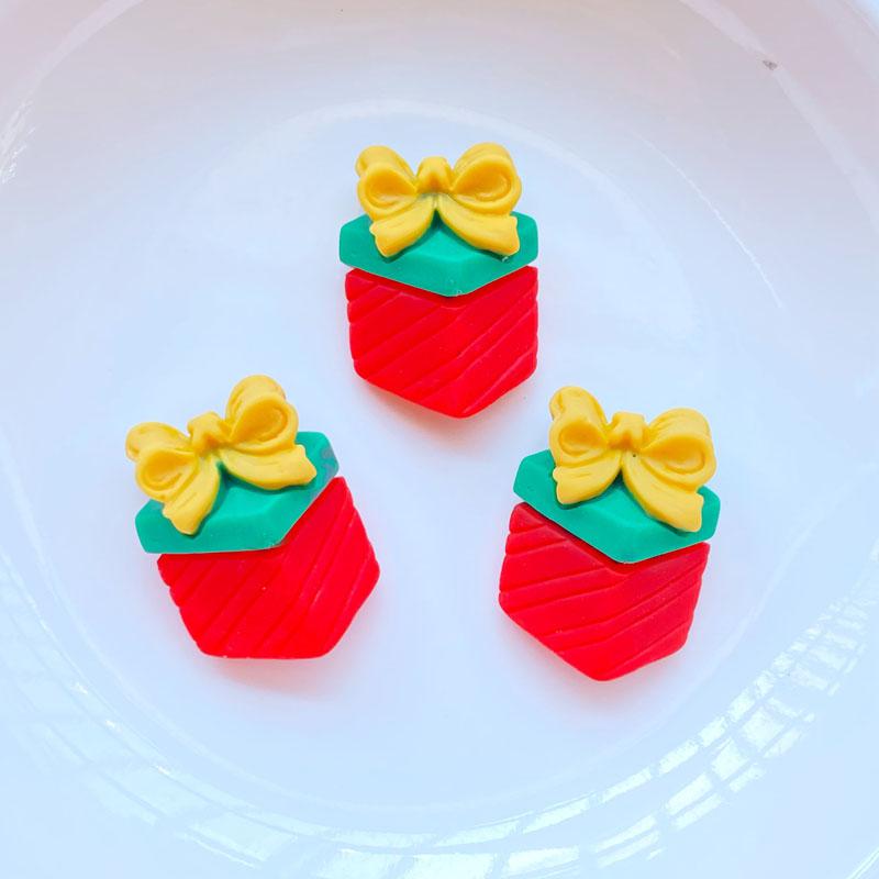 10 Stück Neue Niedliche Weihnachts-Serie Flache Rückseite Harz Cabochons Scrapbooking DIY Schmuck Handwerk Dekoration Zubehör
