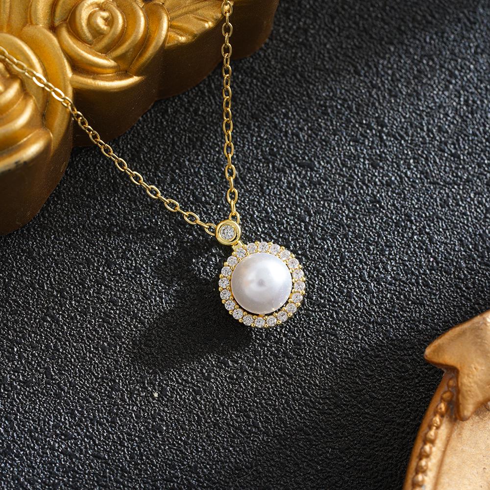Korean Style Rotating Cat s Eye Necklace for Women with Zircon Pendant - Exquisite High-End Design