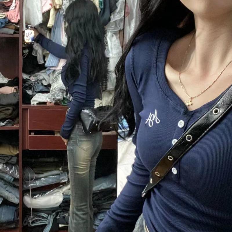 Top trendy de damă cu mânecă lungă, decolteu în V, croială slim fit, dulce și picant