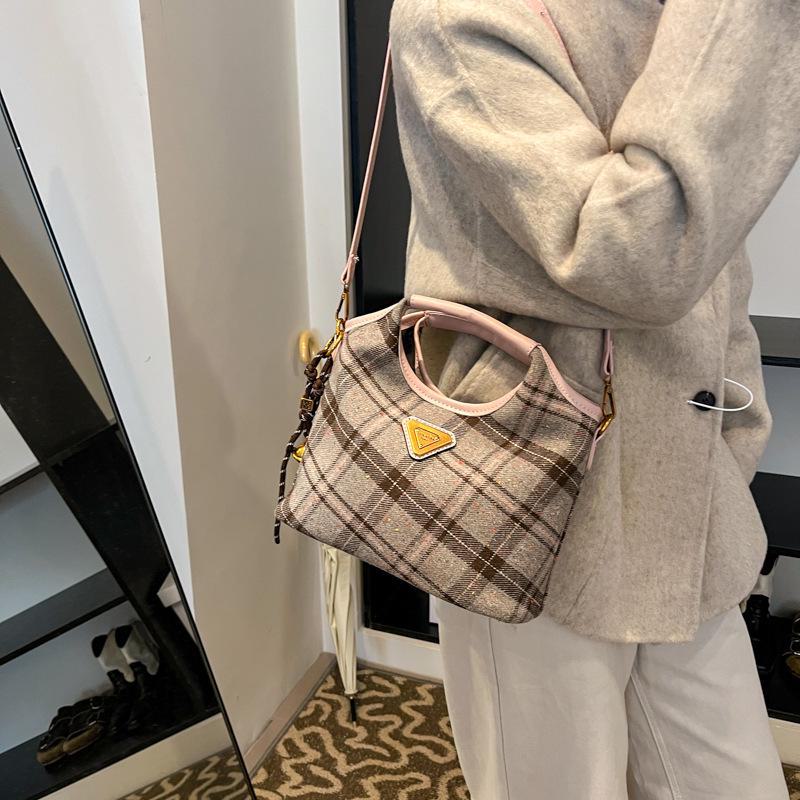 2024 Women's Trendy Cross-Border Tote Bag - Autumn/Winter All-Match Handbag, Commuter Shoulder & Messenger Bag