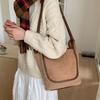 Autumn and Winter Large-capacity Lamb Wool Bucket Bag Women's 2025 New Messenger Tote Bag Premium Plush Shoulder Bag
