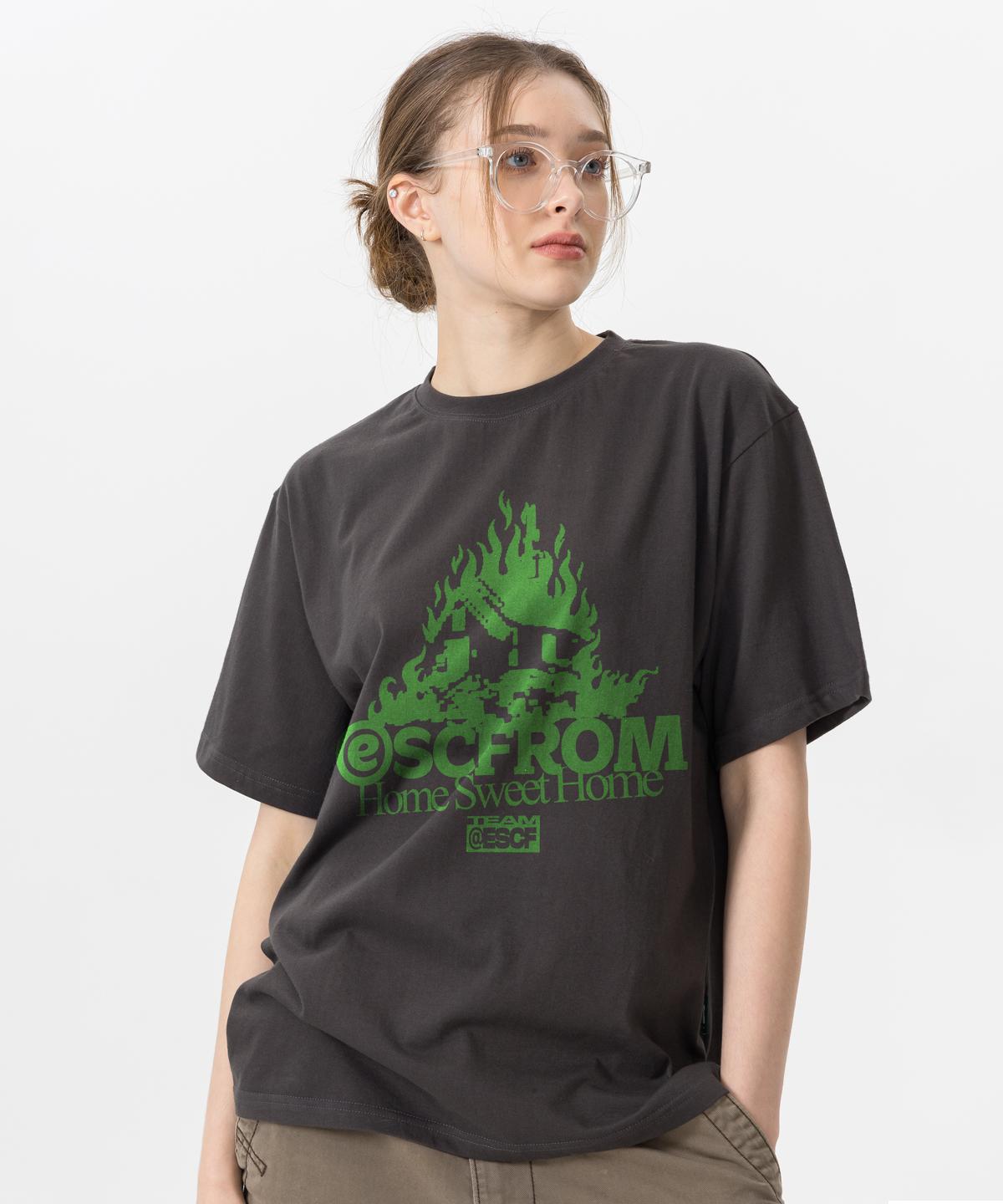 Escape From Burning Sweet Home Print Oversized Short Sleeve T-Shirt Charcoal L