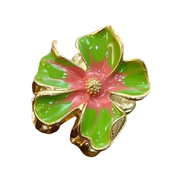 Iögonfallande Metallhårklämma BlommaHårnål 3D GardeniForm Starkt Grepp Håraccessoar för att Lägga till Charm till Vilken Outfit som Helst