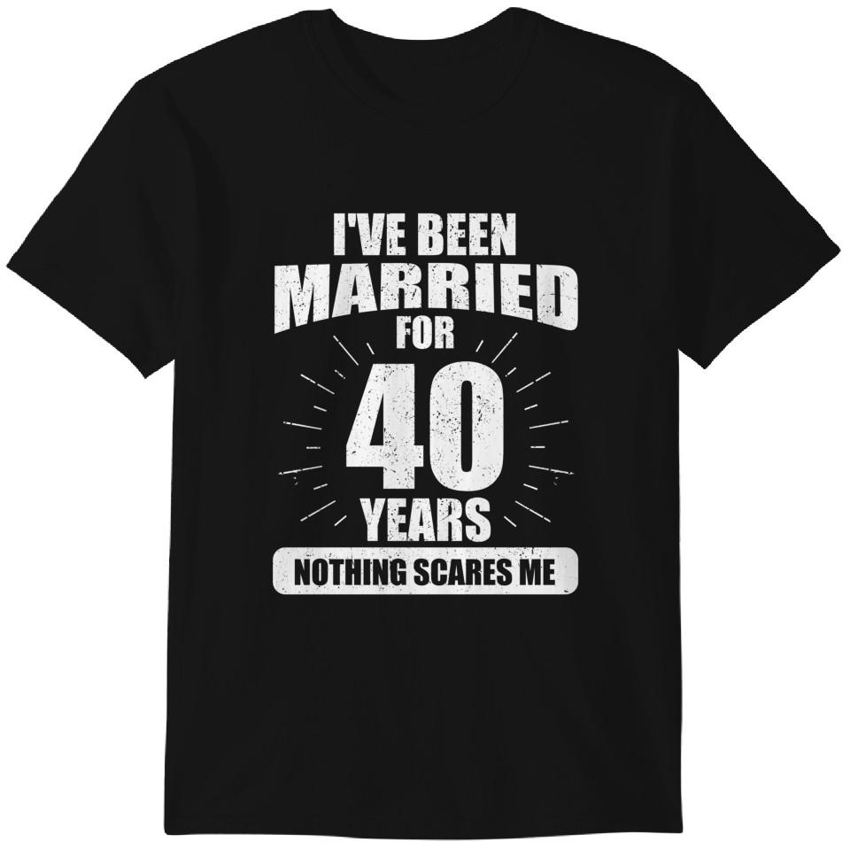 

40th Wedding Anniversary Married for 40 Years Funny T-Shirt Classic T-shirt XL