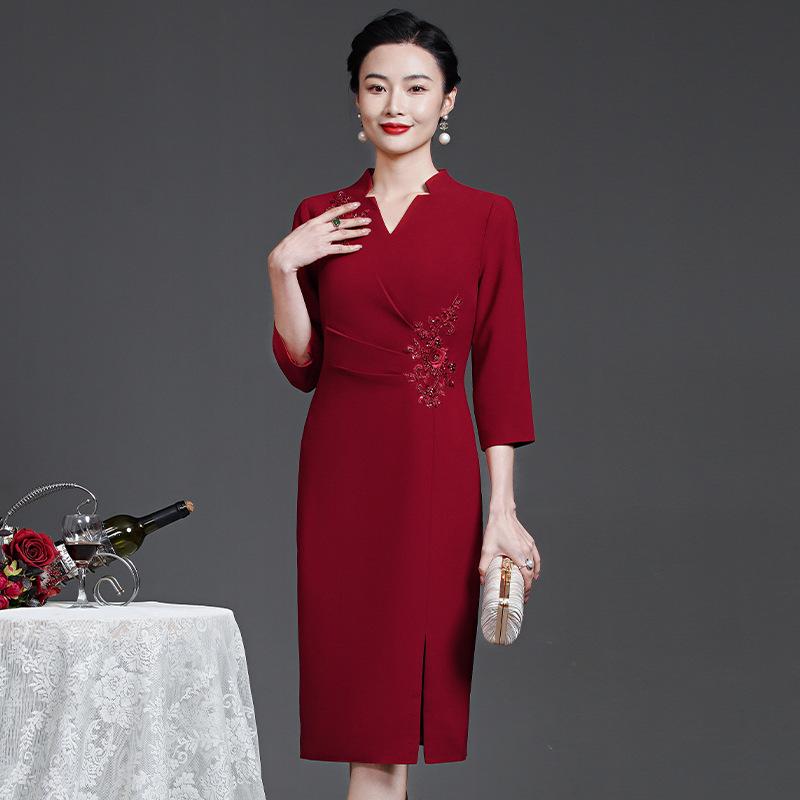 Elegant Wine Red Dress for Middle-Aged and Elderly Women - Mother of the Bride Wedding Banquet Formal Dress