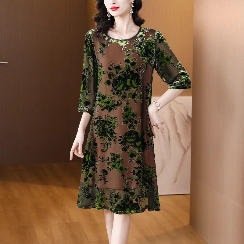Women's Plus Size Dress Gold Velvet Floral Dress Loose Retro A-Line Dress Spring Autumn