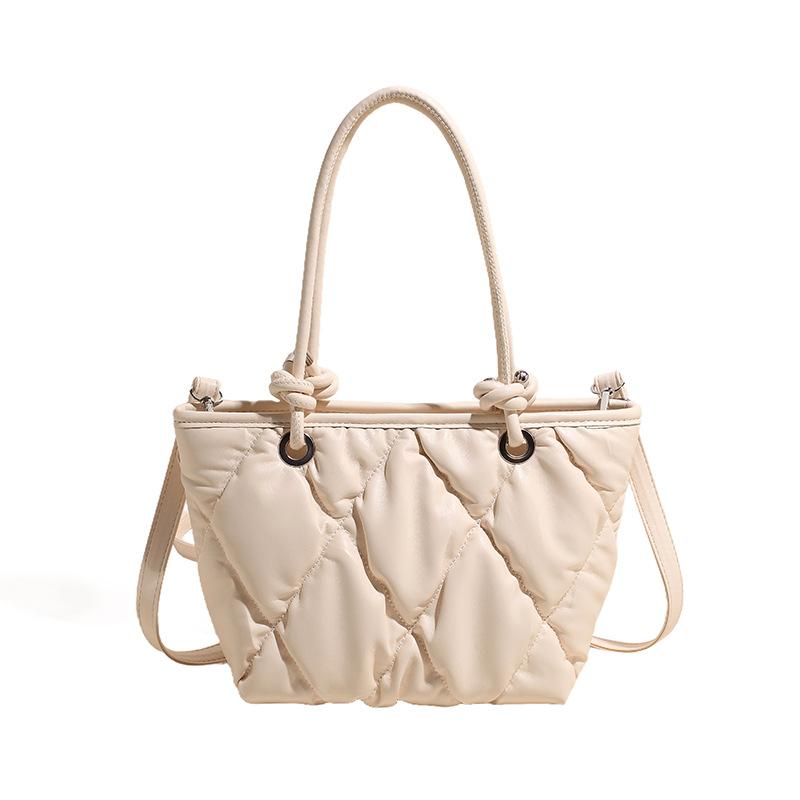 Hand carry fashion commuter tote bag women's 2025 winter new retro trendy shoulder bag premium embroidery thread oblique span bag