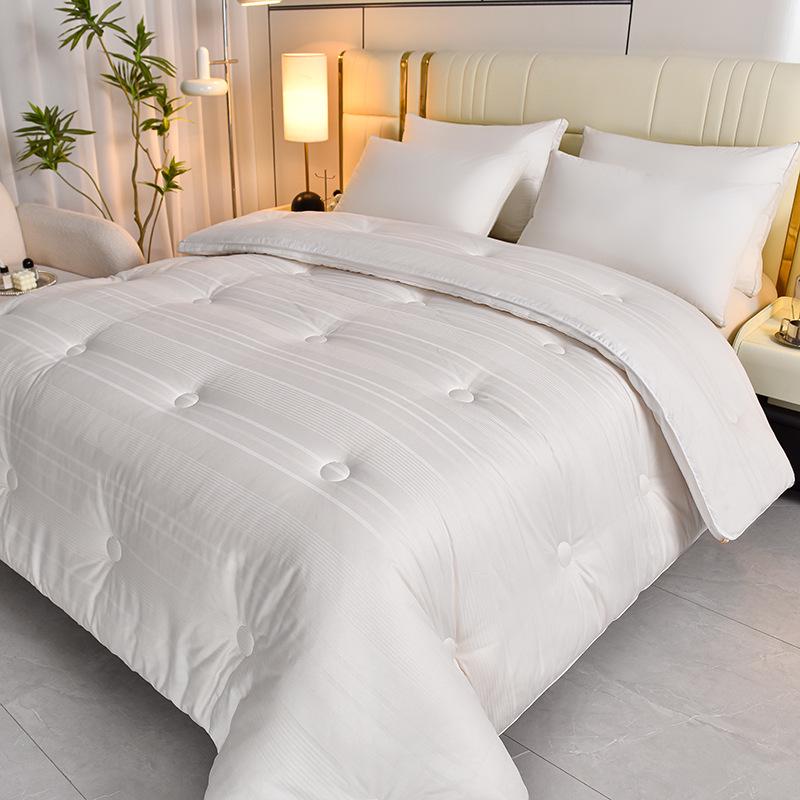 Three-Dimensional Soybean Sateen Cotton Quilt: Thickened Spring to Winter Dorm Warmth
