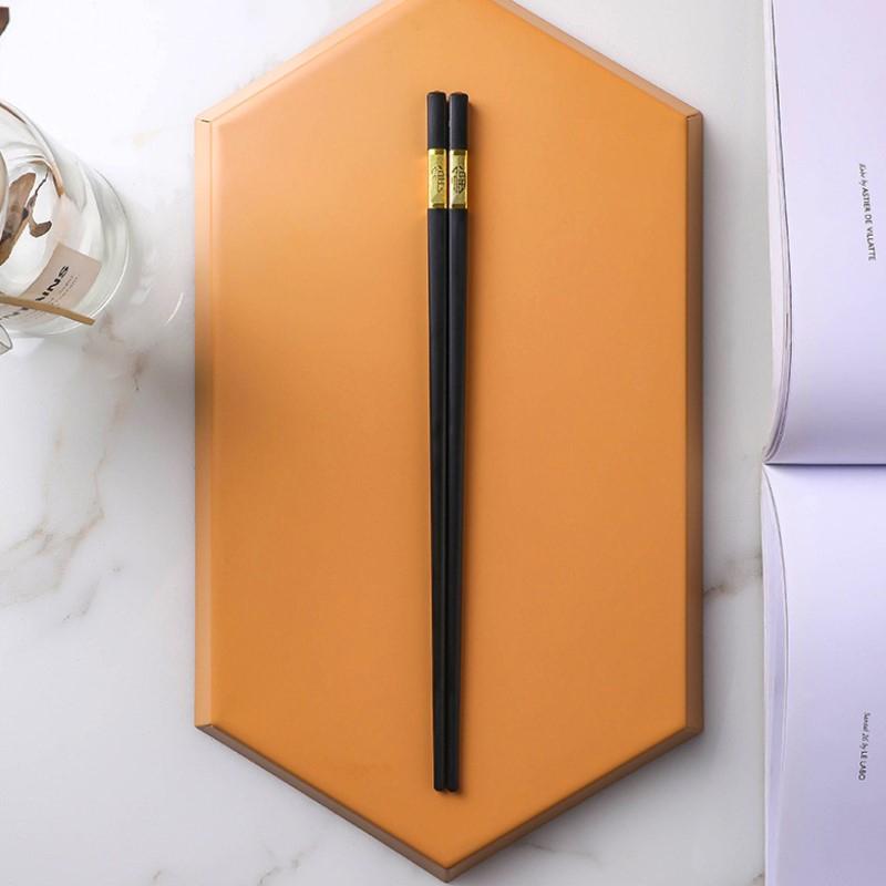 10 párů japonských hůlek Vysoká teplota pro tyčinky na sushi Opakovaně použitelná sada korejských hůlek ze slitiny Zdravé kuchyňské nádobí