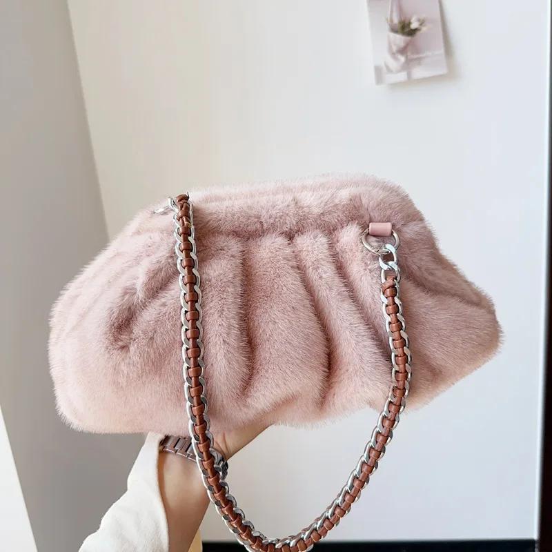 

Fluffy Plush Dumpling Bag Faux Fur Bags for Women Handbags Faux Mink Fur Pouch Ruched Shoulder Bag Winter Warm Soft Cloud Clutch 34x15x16cm