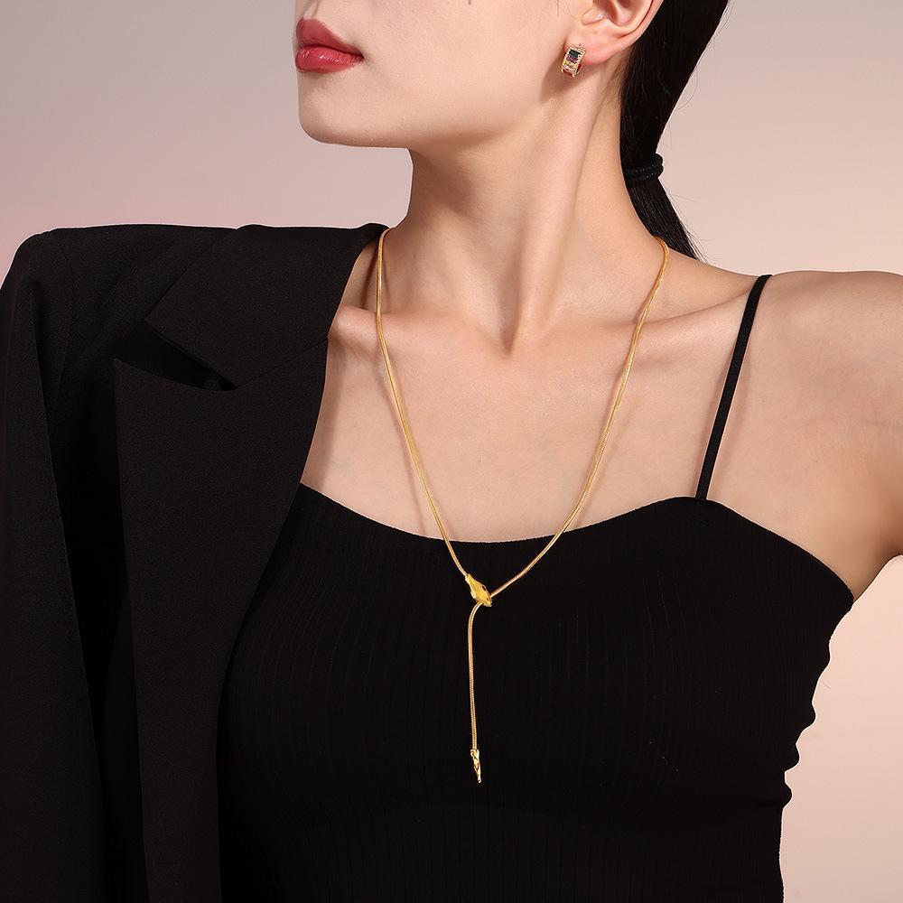 Stainless Steel Snake Head Necklace: European & American Cold Style, Long-lasting Sweater Chain for Women