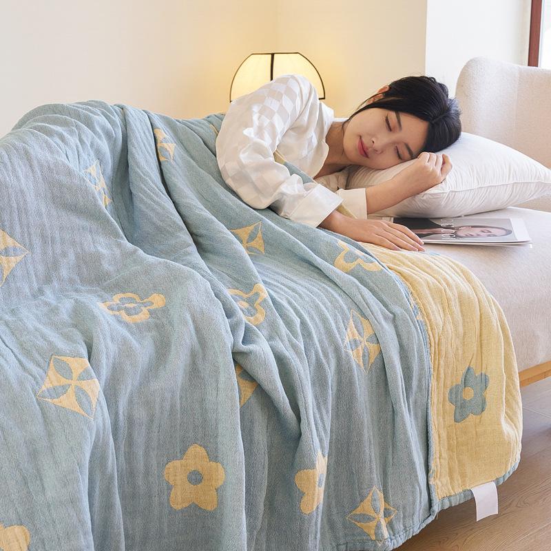 Class A Cotton Three-layer Gauze Throw Blanket Machine Washable Summer Air Conditioning Cool Quilt Office Nap Cover Blanket Soft Towel Quilt