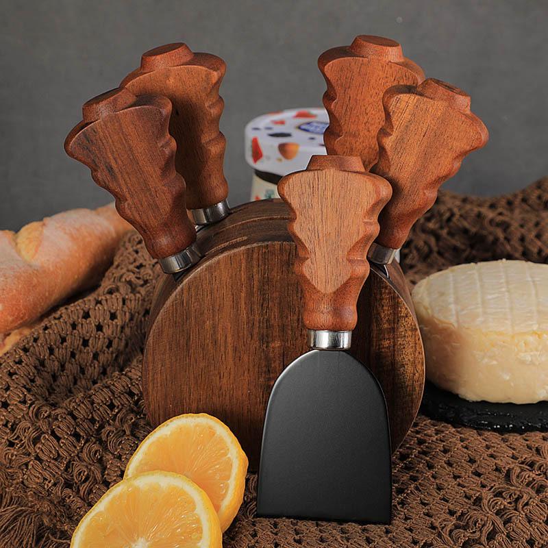 Akazienholz Weihnachtsbaum Käsemesser & Gabel Set mit Holzsockel - 6-teiliges Set