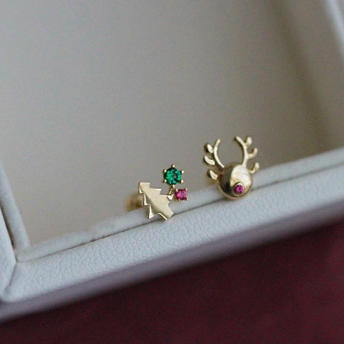 Merry Christmas S925 Sterling Silver 14K Gold-Plated Reindeer & Christmas Tree Stud Earrings for Women - Small, Cute, Exquisite Gold Christmas Tree (with Earplug)