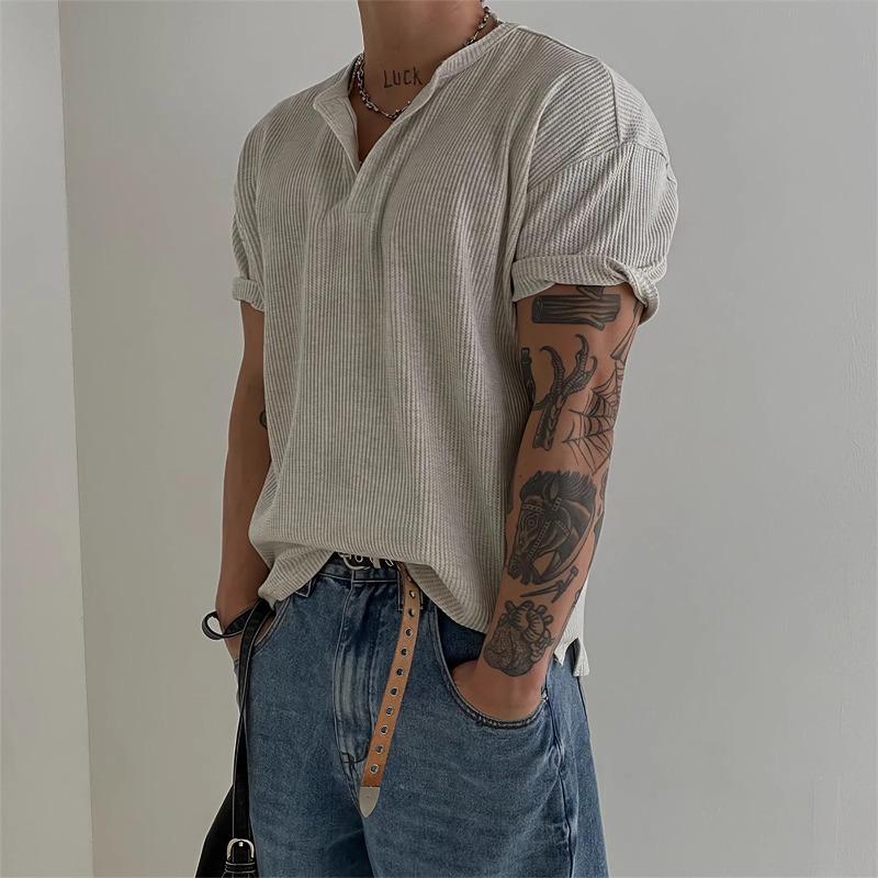 Men s Light Gray Waffle Knit Henley Neck Short Sleeve T Shirt M