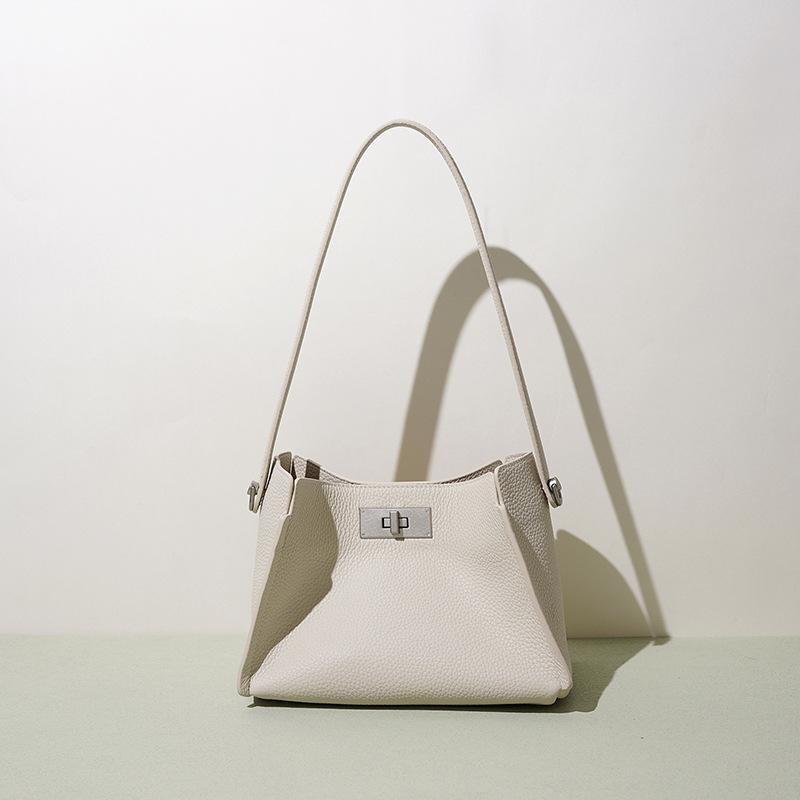 Exquisite handbag Fashion bucket bag Women's commuter versatile large-capacity messenger shoulder bag