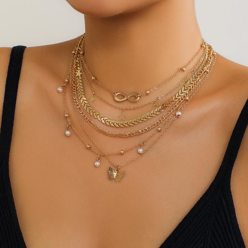 Fashion Small Butterfly Pendant Stacked Necklace Set, Niche Metal Chain Love Item Decoration