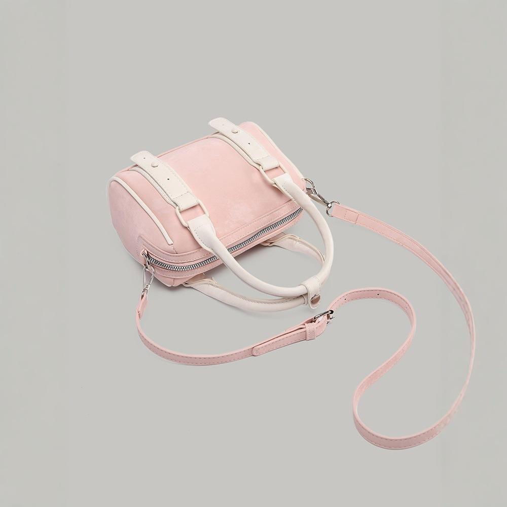 Sweet Girl Handbag 2025 New Model Niche Design Cute Boston Bag Versatile Commuting Shoulder Crossbody Bag
