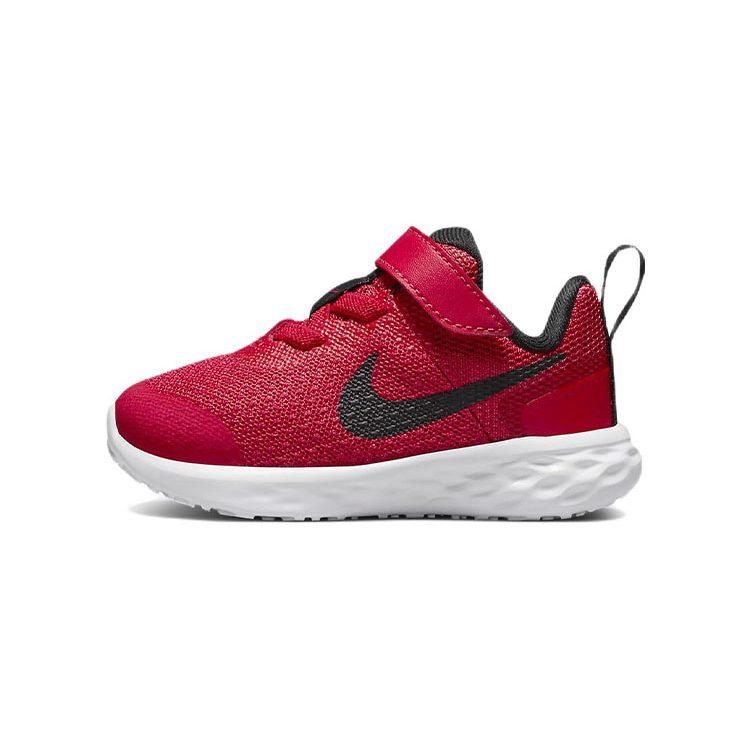 Nike REVOLUTION 6 Slip Resistant Cushioning