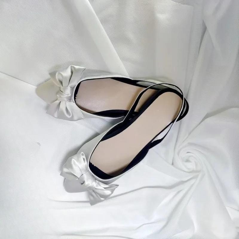 

Модные шлепанцы на блочном каблуке с обмоткой, летние новые, с острым носком, с мелким вырезом, атласная поверхность, бант, один ремешок, мягкая нескользящая подошва, каблуки 40 серебряный