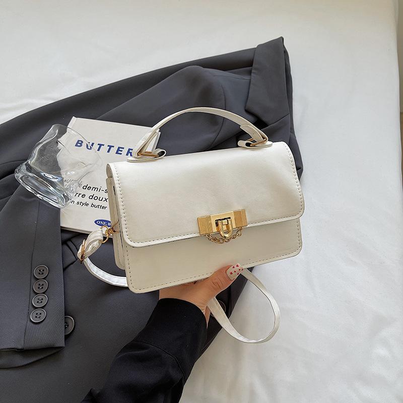 

2025 Новая Мода Женская Сумка Осень Нишевый Дизайн Зарубежный Повседневный Красота Индивидуальность Плечевая Сумка Кроссбоди Маленькая Квадратная Сумка белый