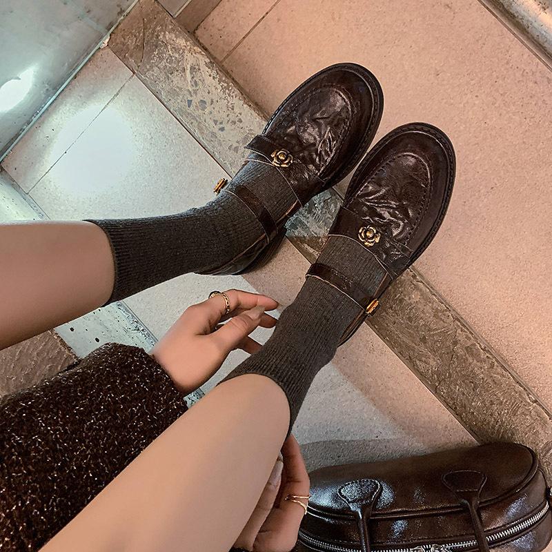 Wear small leather shoes in all seasons, new cowhide fashion single shoes, women's round head low heel non-slip cowhide sole large size sheepskin wo