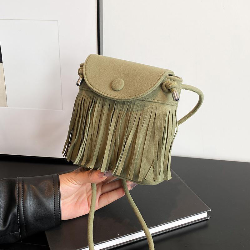 New trend niche design fringed mobile phone bag women's shoulder messenger bag retro bucket bag