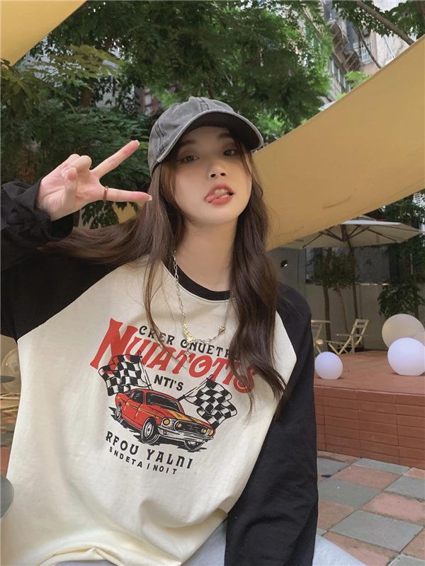 American Retro Women's Black & White Color Block Raglan Sleeve Top - Long Sleeve, Autumn/Winter Design