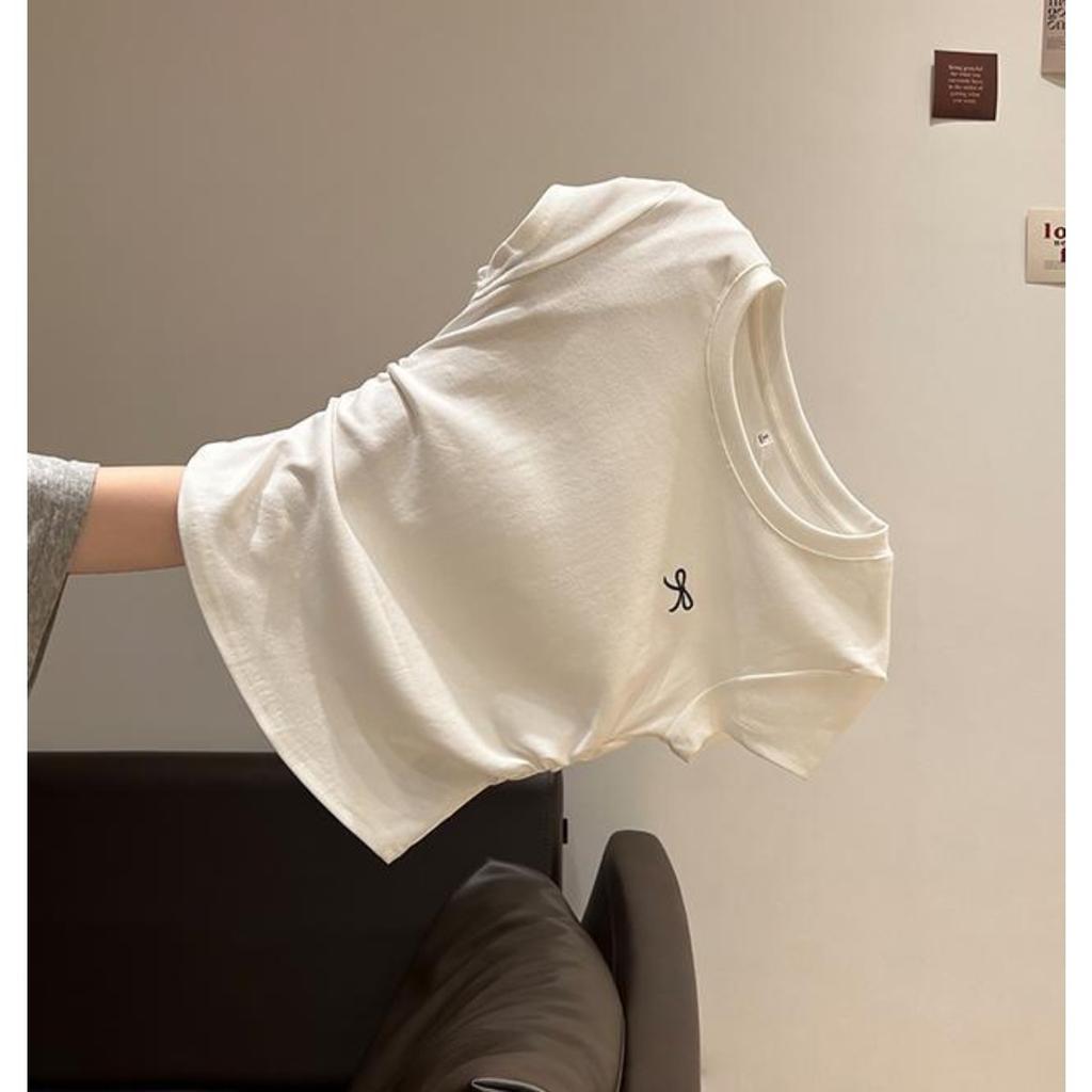 Sweet and Pure Desire Shoulder Short Sleeved T-shirt for Women, Embroidered with Bow, Spring and Summer Version Pleated Waist Cinching Short Top