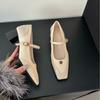Camellia retro single shoes women's thick heels are not tired of feet Korean version niche high heels woven high-end shoes women's versatile