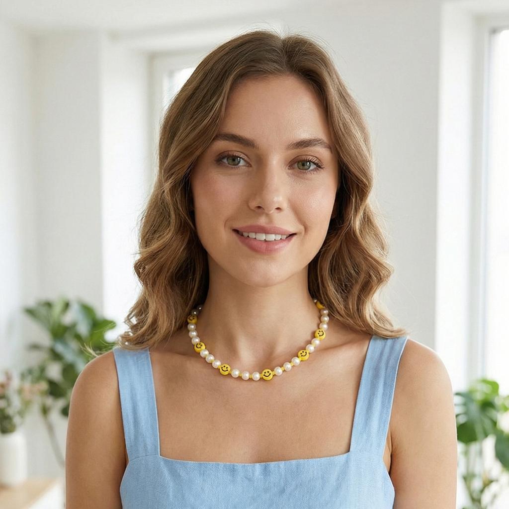 Ins Douyin samma nischdesign smiley face pärlhalsband, kall vind choker pärlbroderad nyckelbenskedja