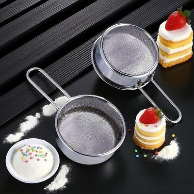 Handlicher Mini-Mehlsieb aus Edelstahl - 40 Maschen zum Backen