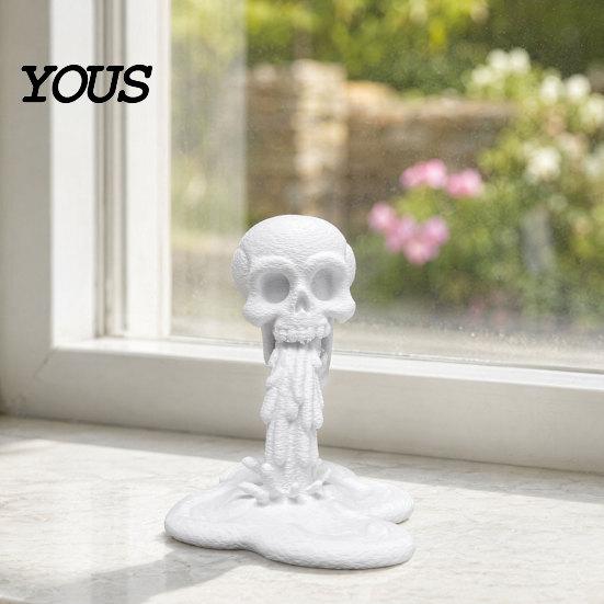 Dark Niche Atmosphere Decor 3D Printed Skull Water Flow Ornament, Creative Statue with Long-lasting Figure Stable Base, Compact Gothic Decoration,