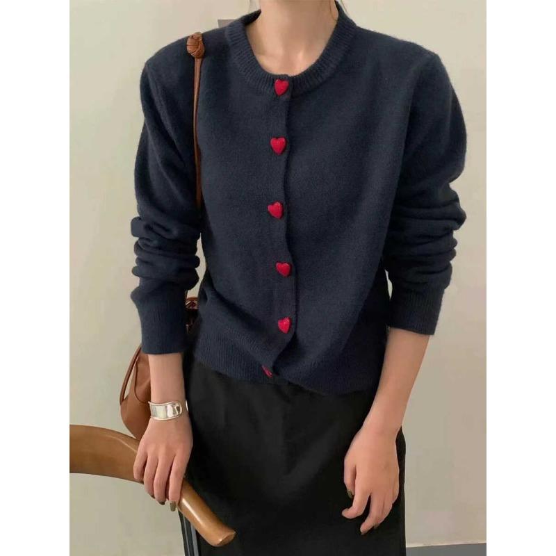 

Autumn and winter new loose and thin round neck love knitted cardigan women s lazy wind sweater jacket top average size
