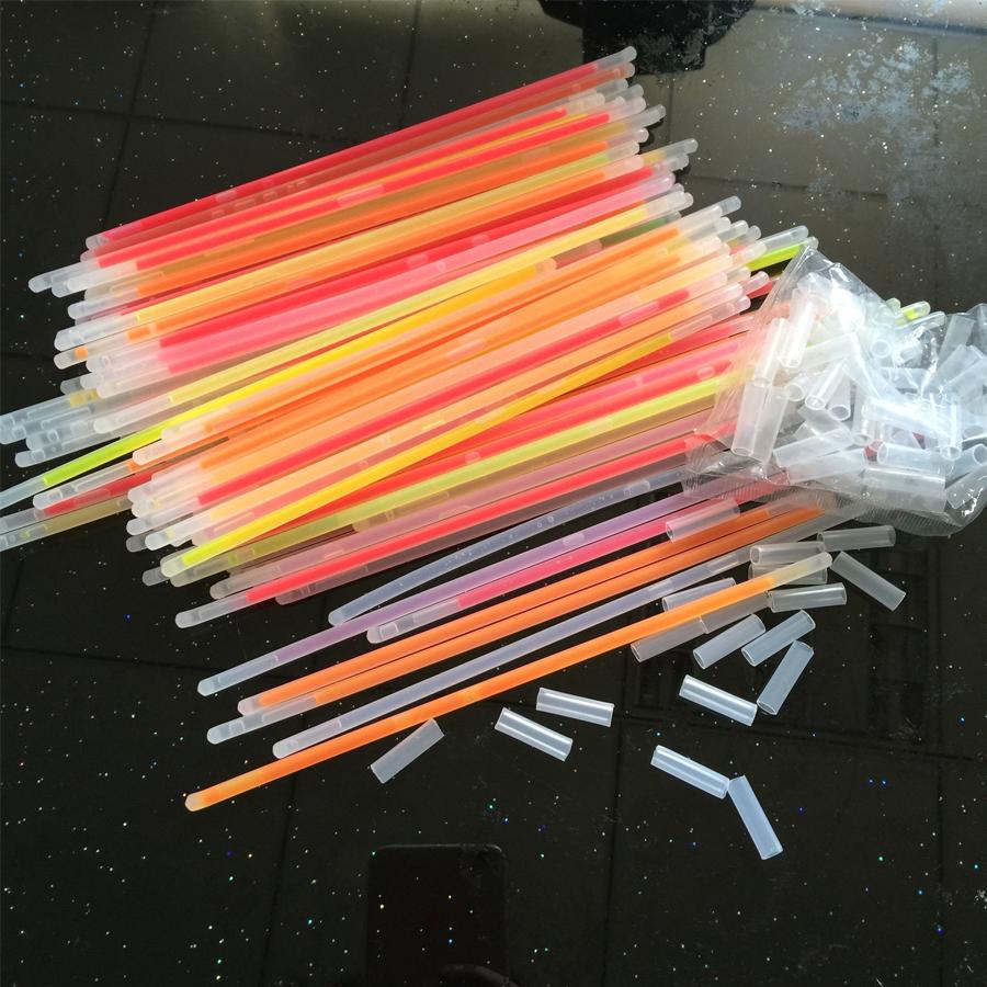 25/50/100pcs Plastic Glow Sticks Atmosphere Creating Tool Glow in the Dark Concert Supplies Emergency Lighting Party Decor XJM