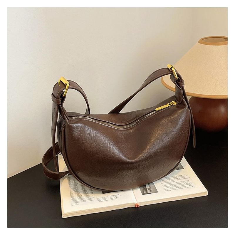 Bag Women's Winter Crossbody Bag Women's 2025 New Autumn Fashion Shoulder Bag Retro Commuter Crossbody Dumpling Bag