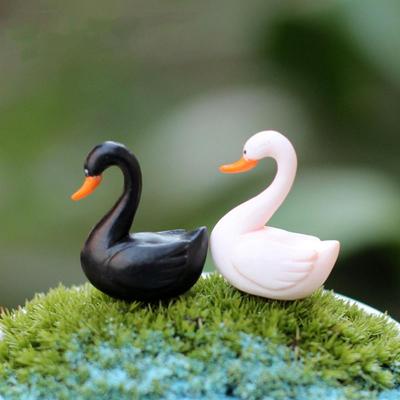 10pcs Black White Swan Miniature Figurine Cartoon Love Ducks Decoration Mini Fairy Garden Animals Statue Home Desk Ornaments