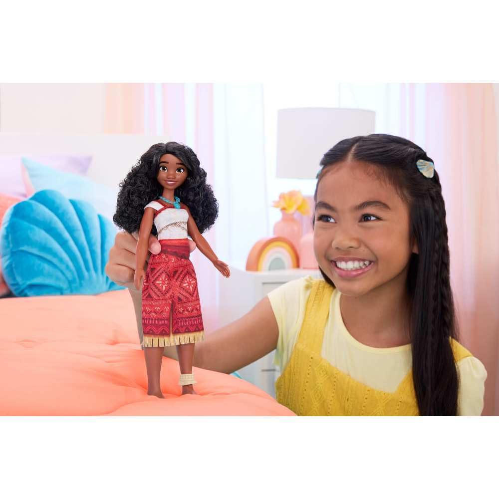 Mattel Disney Moana 2 Moana Fashion Doll with 2 Accessories, Removable Outfit, Necklace & Anklet, Inspired by the Movie